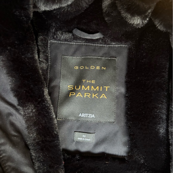 Aritzia TNA Summit Parka | Like New | Worn Once | Originally $325 - Picture 5 of 7